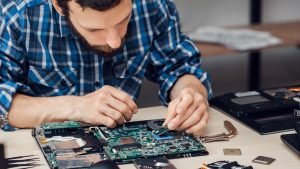 τεχνικος ελεγχος καθαρισμος λαπτοπ